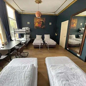 Rembrandt Square Center Hotel